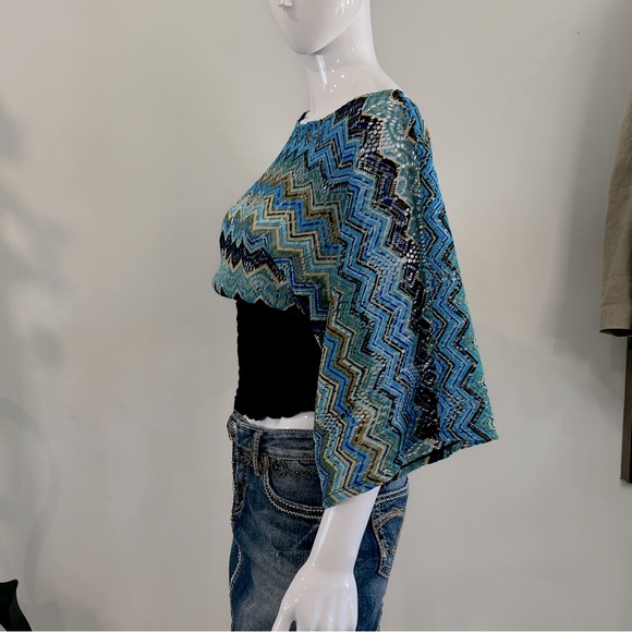 Vintage Crop Zig Zag Top - Picture 3 of 12